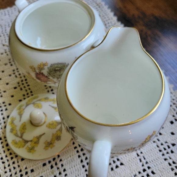 Wedgwood Lichfield England Bone China Covered Sugar & Creamer - Picture 6 of 10